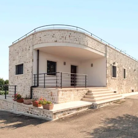 Montedoro Luxury Villa